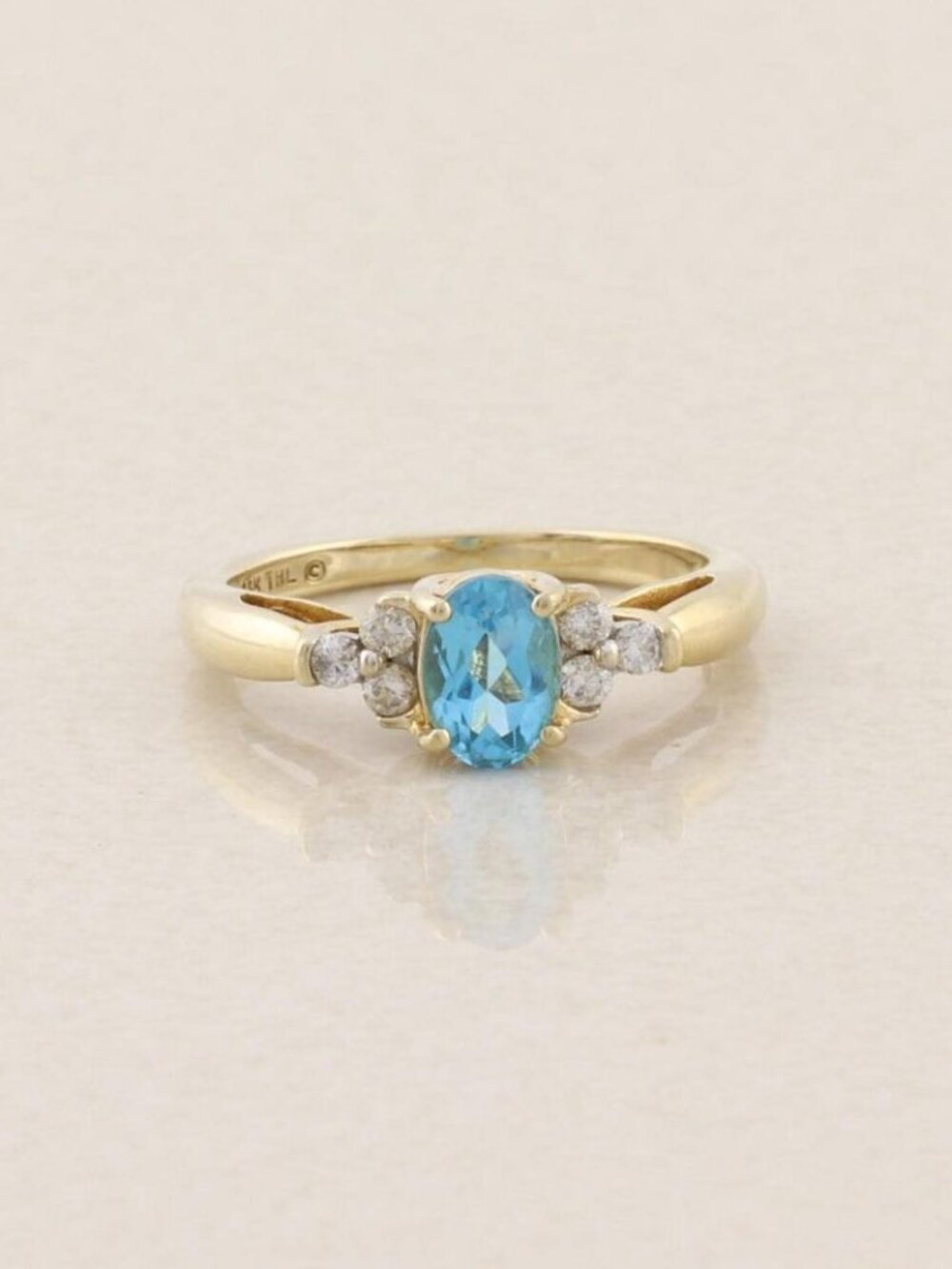10k Yellow Gold Natural Swiss Blue Topaz & Diamond  Ring Size 7 1/4